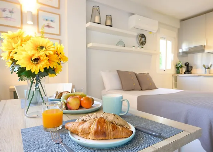 Studio, City Center By 10Tosea